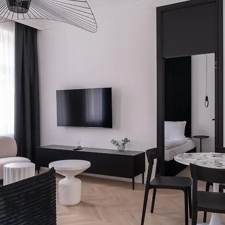 Rentplanet - Wlodkowica Apartment